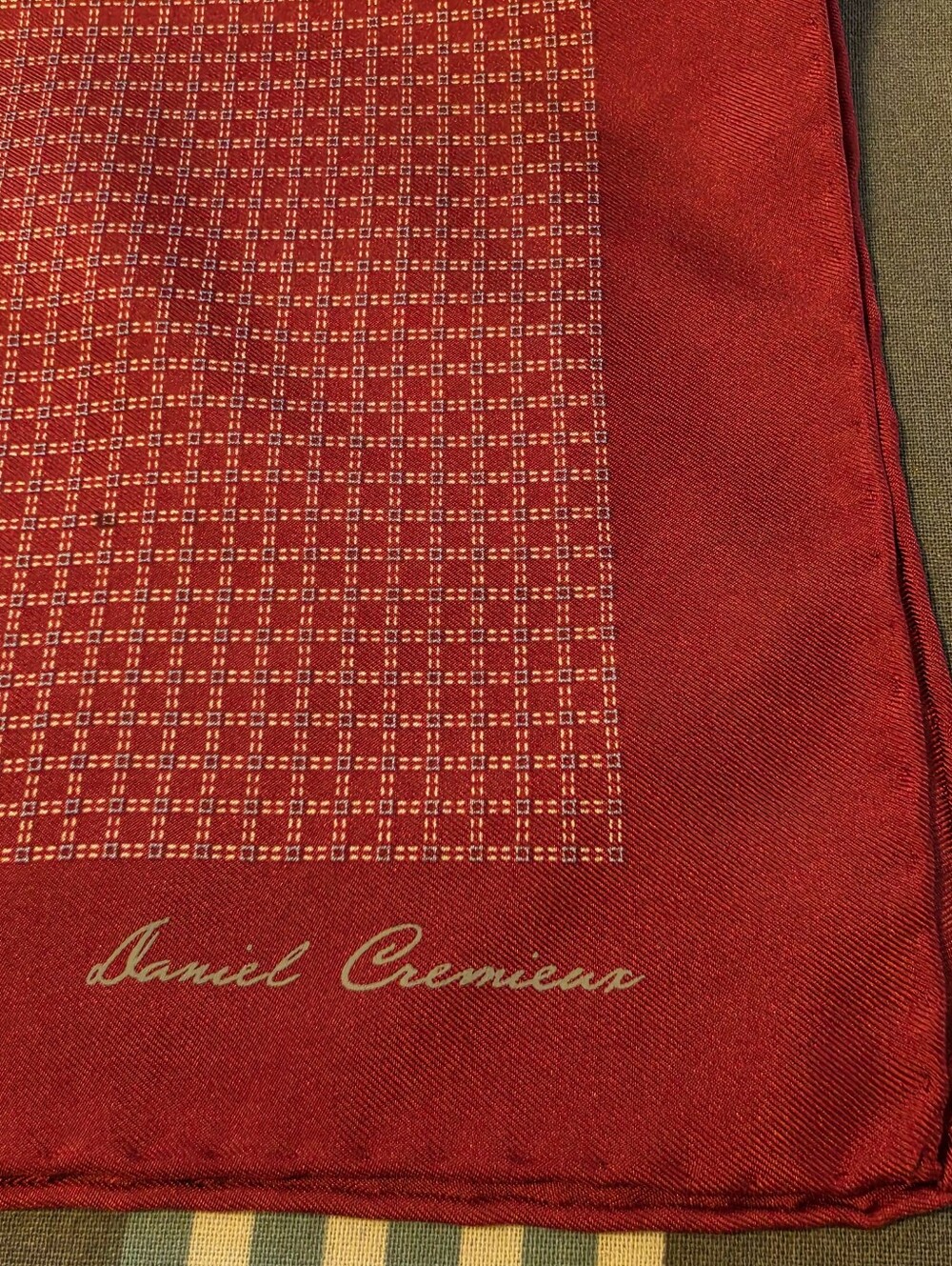 Daniel Cremieux Pocket Square Silk Red White 16.5"
